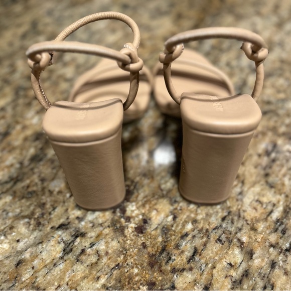 Steve Madden Harrlow Sandals/heels 9 - Picture 3 of 7